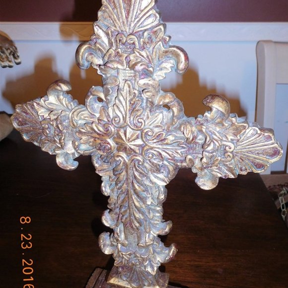 Tabletop Cross